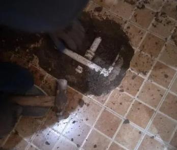 牡丹江卫生间漏水维修公司为您分享下卫生间渗水如何处理及注意事项